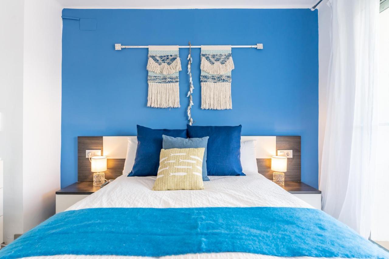 Beach Front Retro Hideaway In Salou Exterior foto