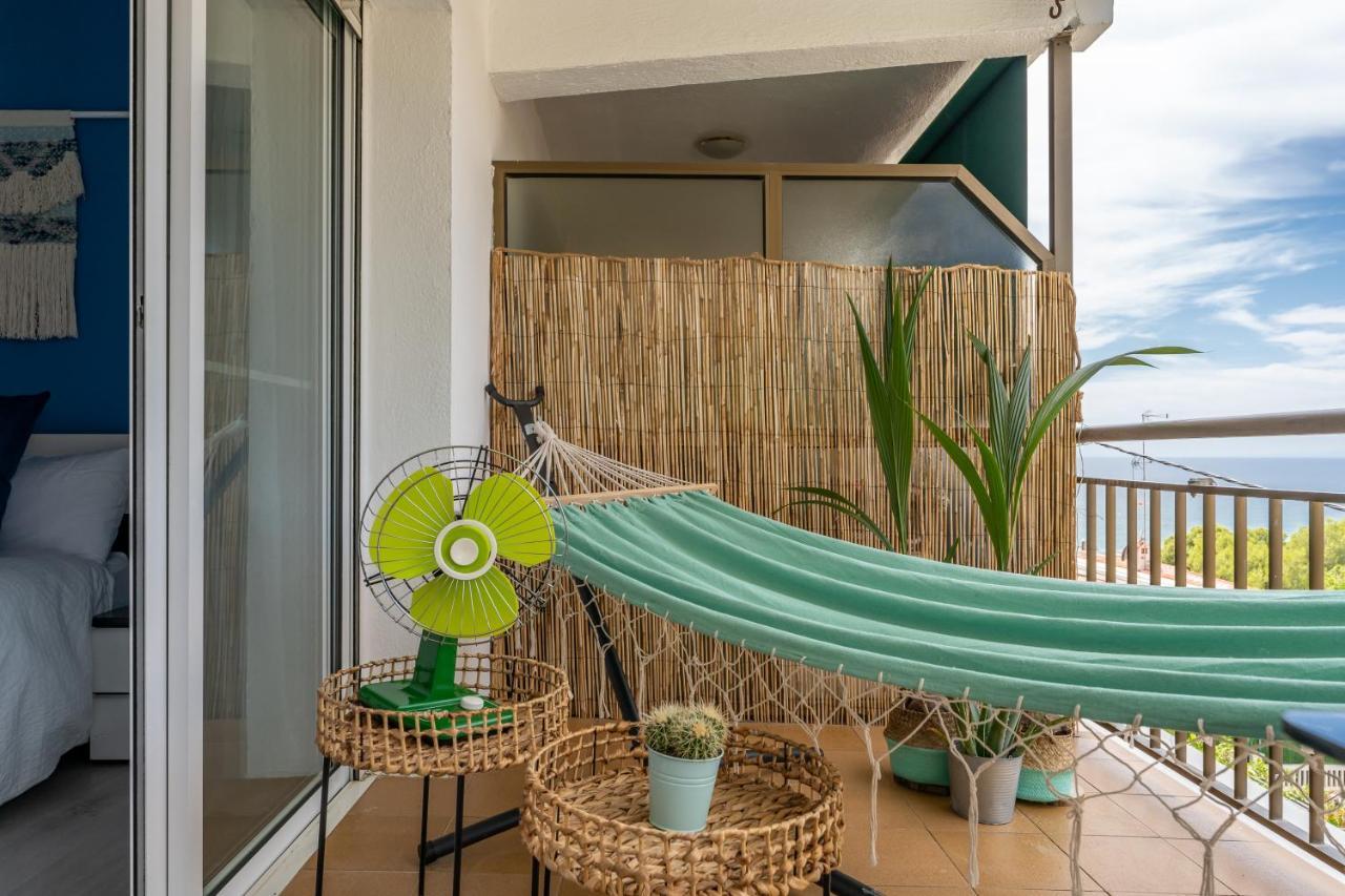 Beach Front Retro Hideaway In Salou Exterior foto