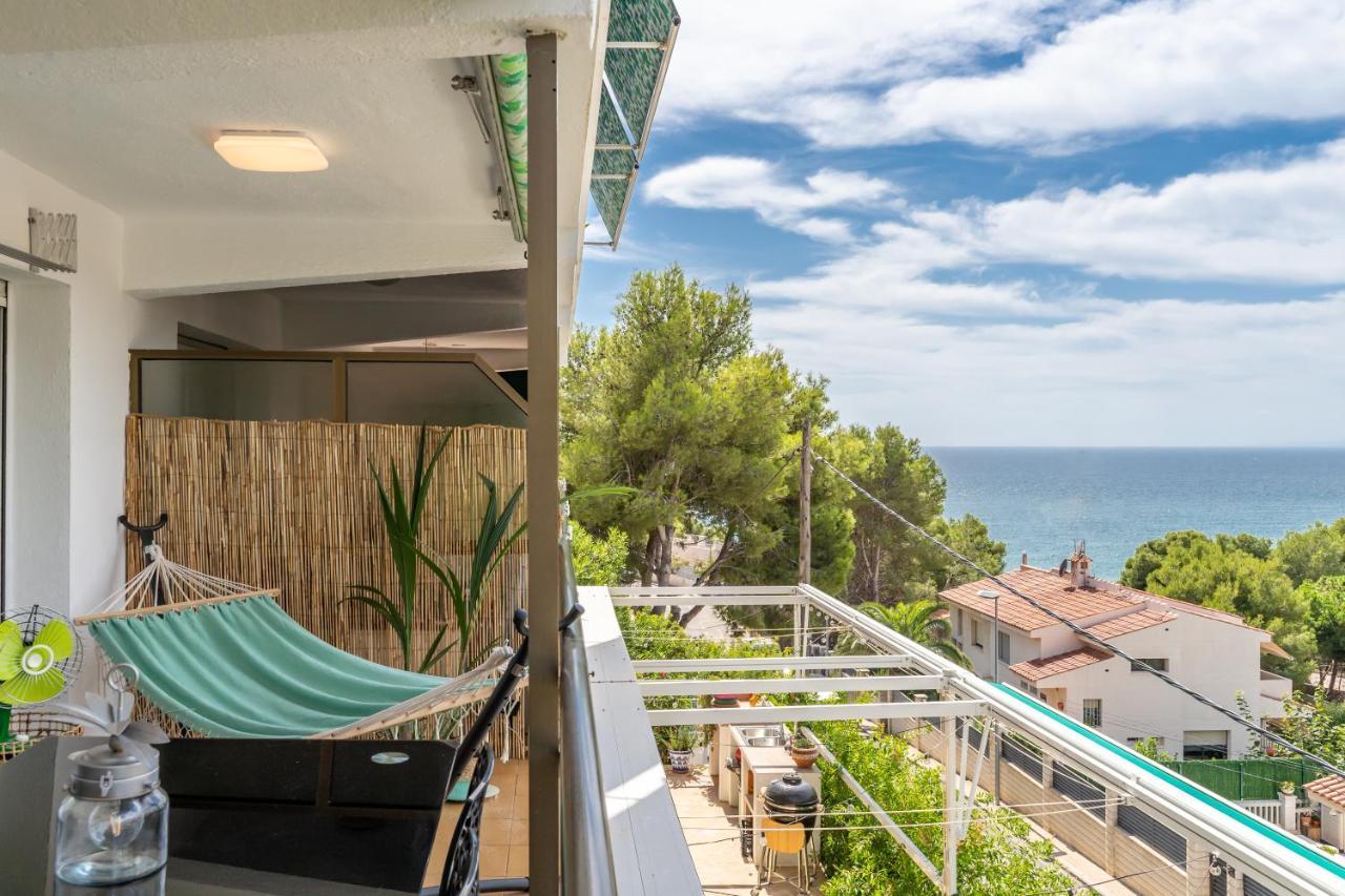 Beach Front Retro Hideaway In Salou Exterior foto
