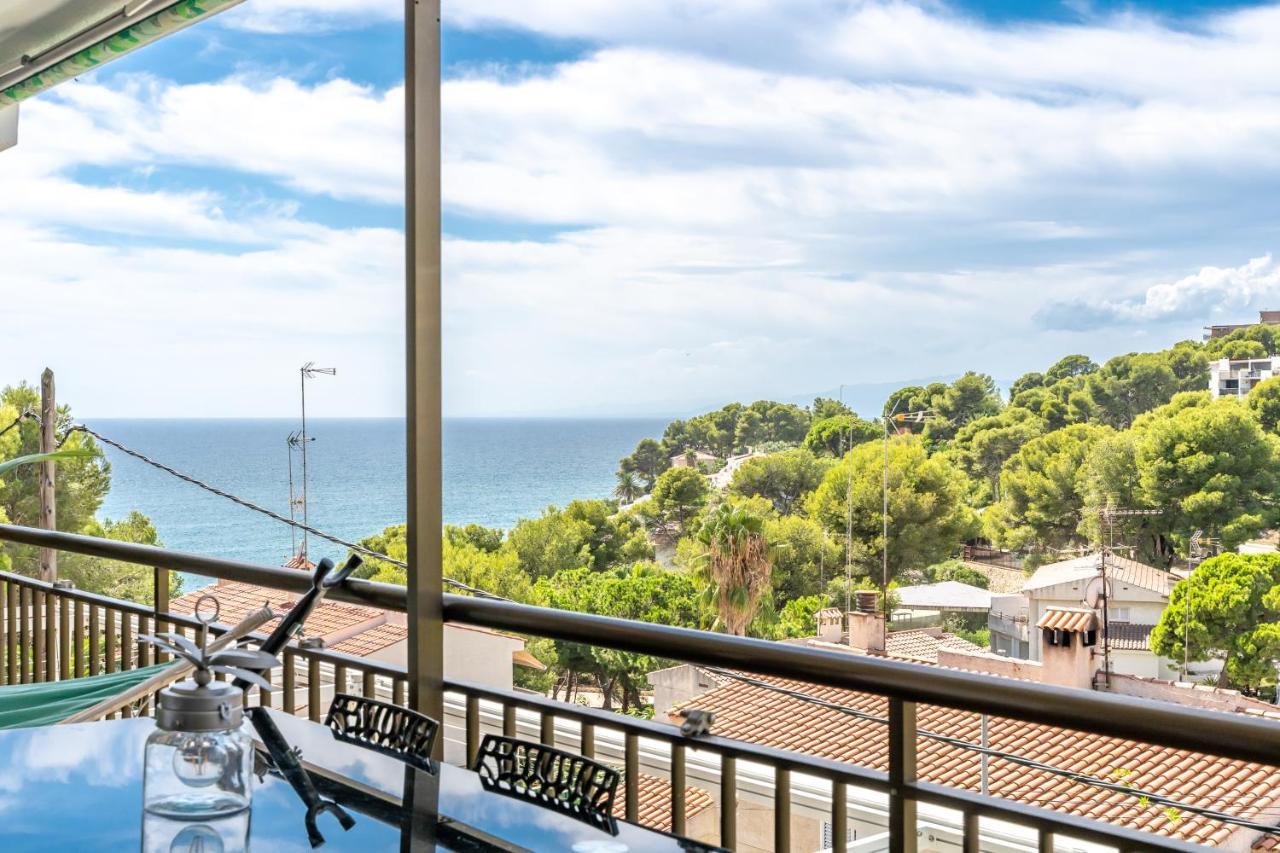 Beach Front Retro Hideaway In Salou Exterior foto
